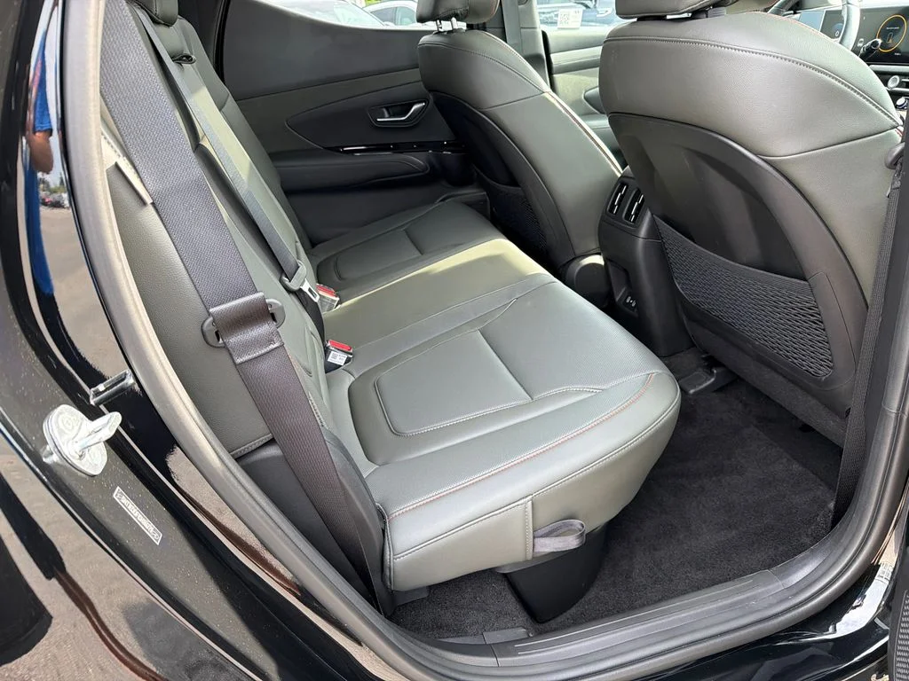 Used 2025 Black Hyundai Limited image 15