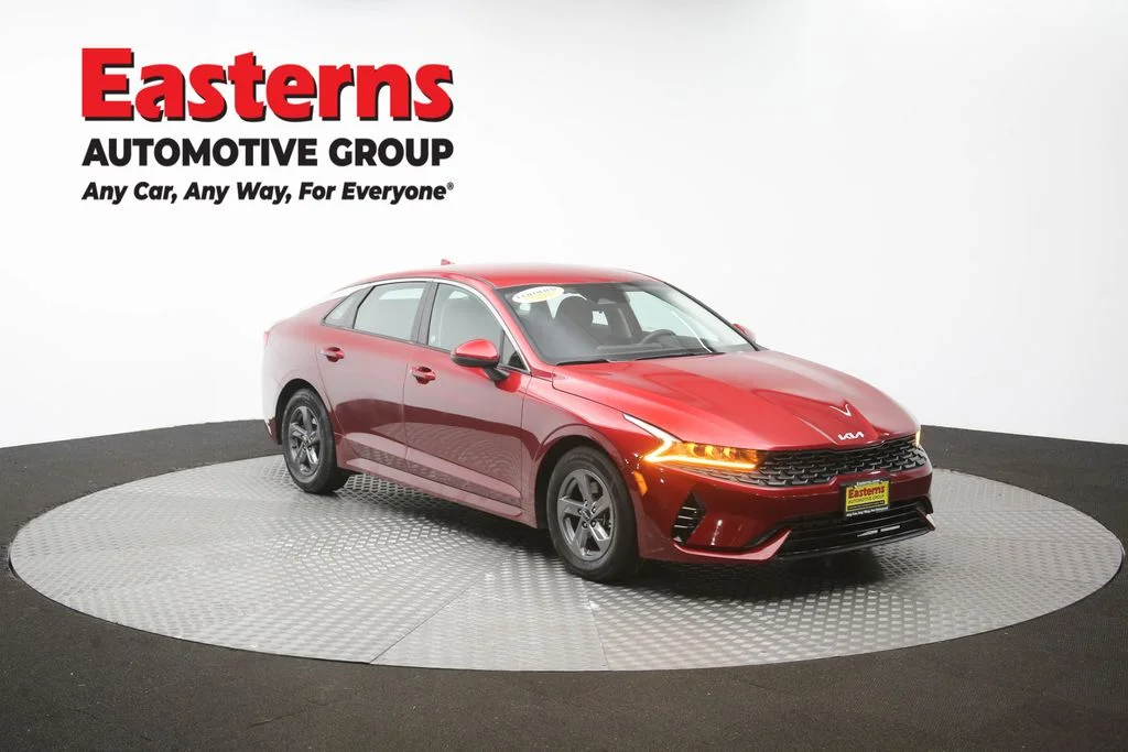 Used 2023 Red Kia LXS image 48