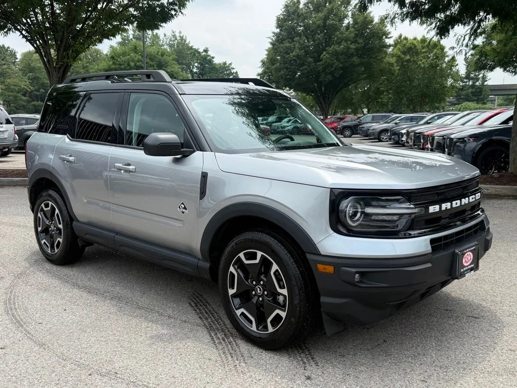 Used 2023 Silver Ford Outer Banks image 1
