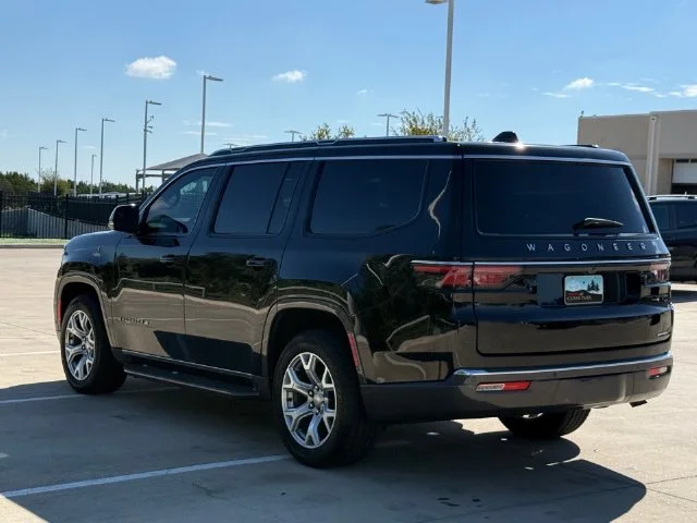 Used 2022 Diamond Black Jeep Series II image 9