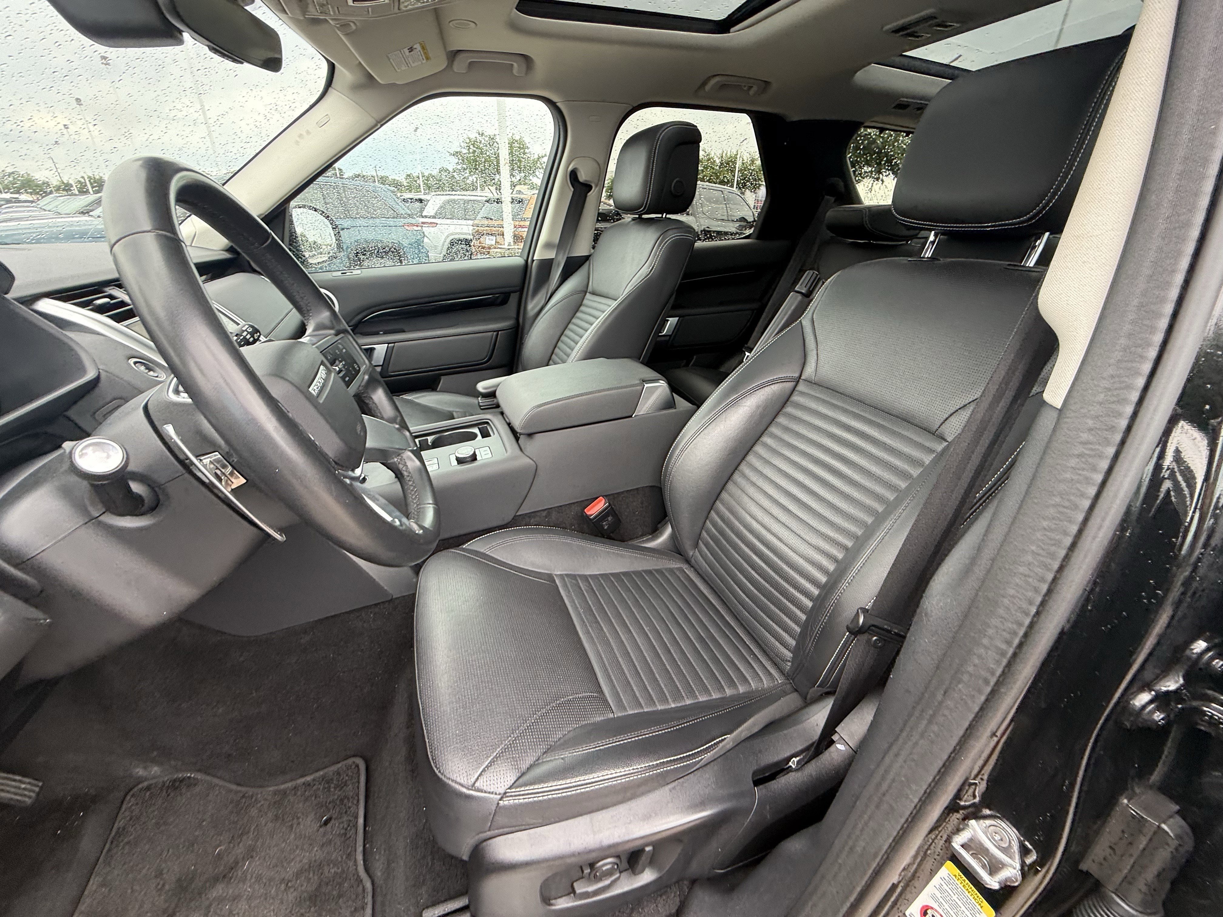 Used 2024 Black Land Rover S image 27