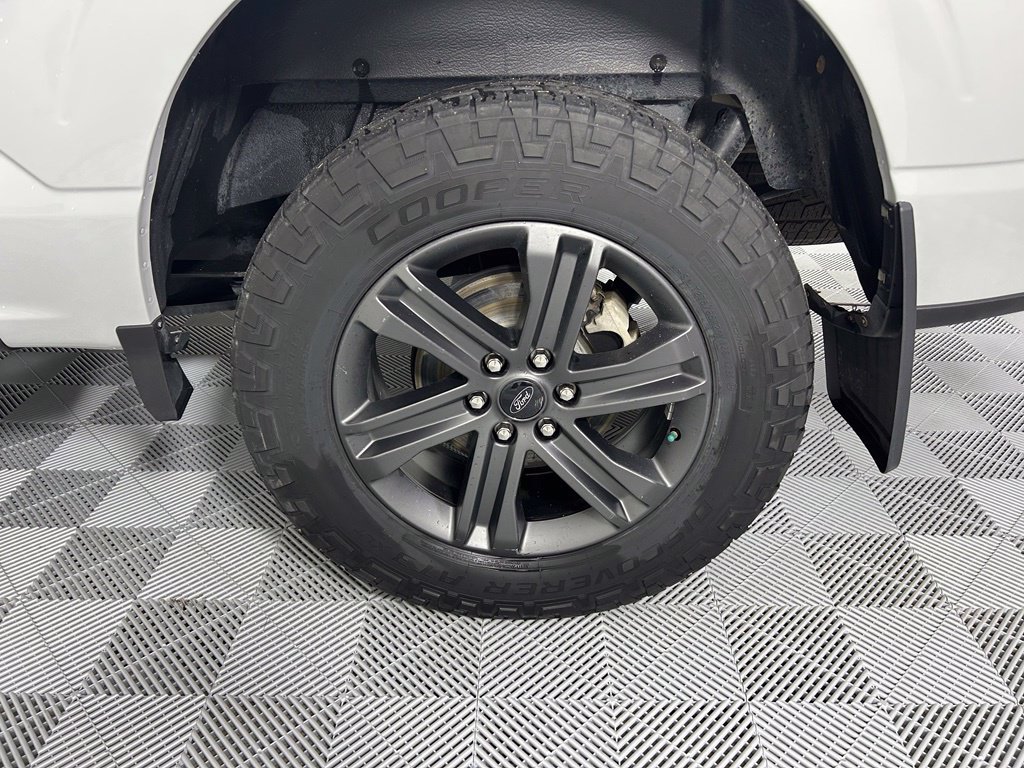 Used 2023 Gray Ford XLT image 21