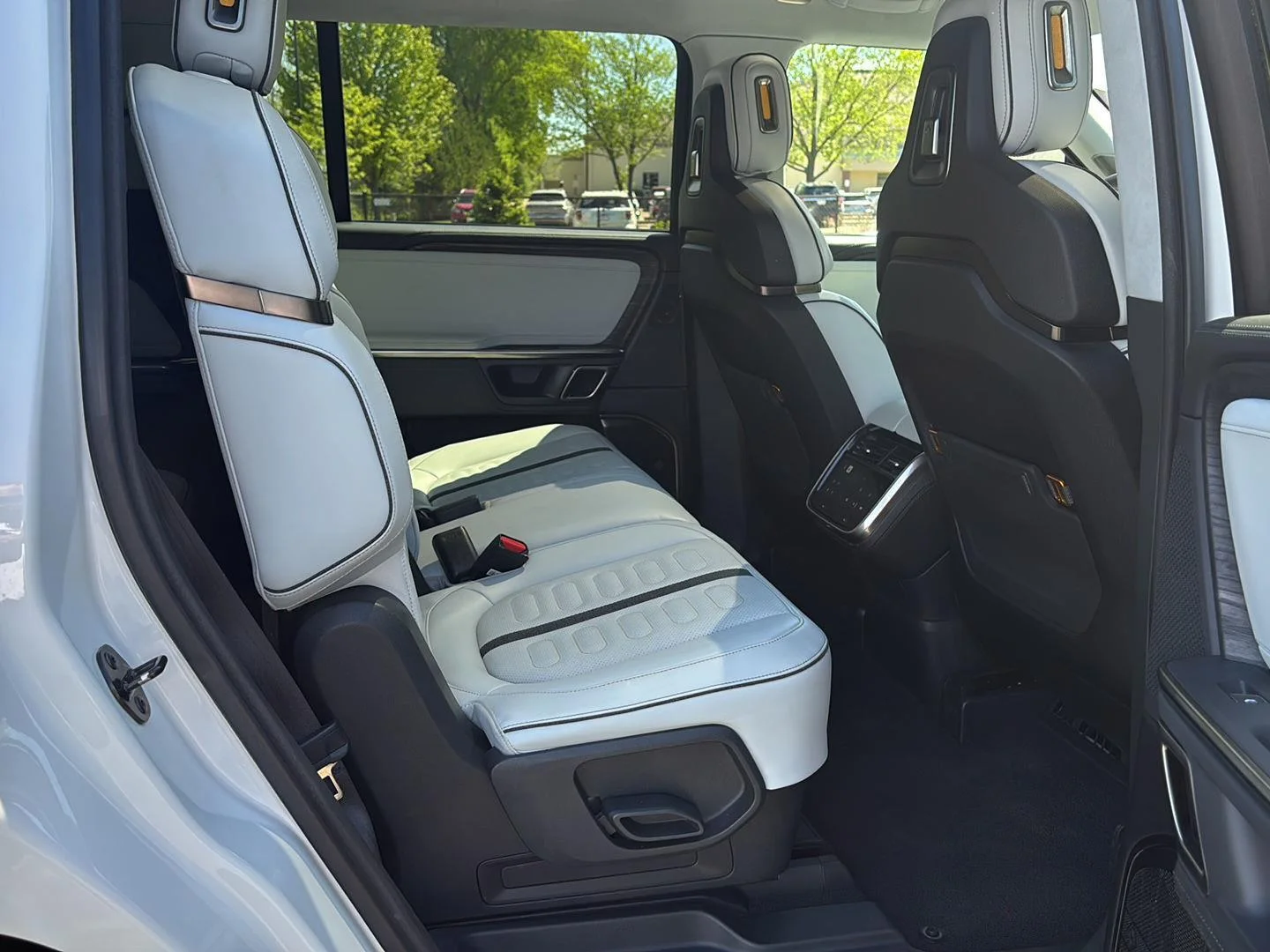 Used 2024 Glacier White Rivian Adventure image 15