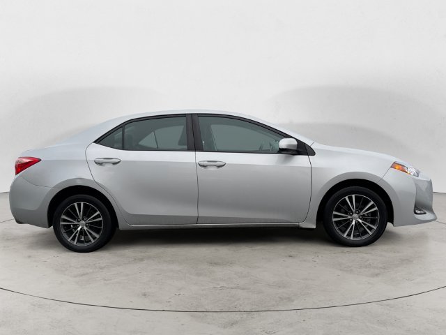 Used 2018 Silver Toyota LE image 4