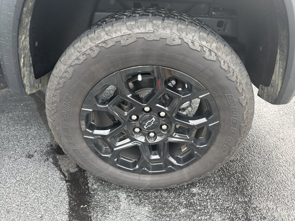 Used 2026 Black Chevrolet Trail Boss image 8