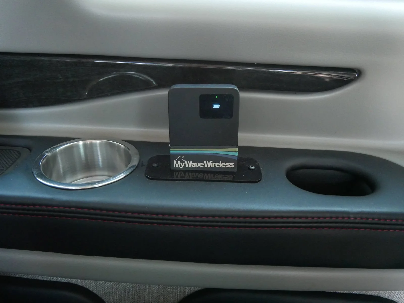 Used 2025 Onyx Black GMC Work Van image 25