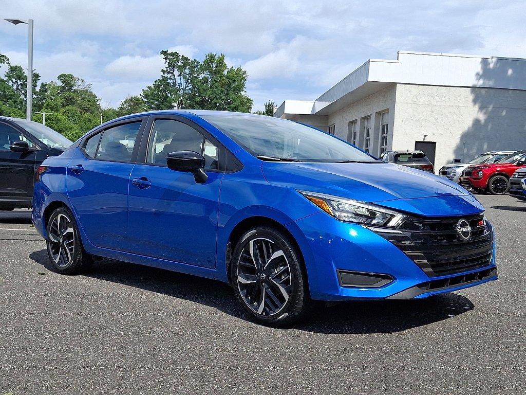 2024 Nissan Versa Sedan SR