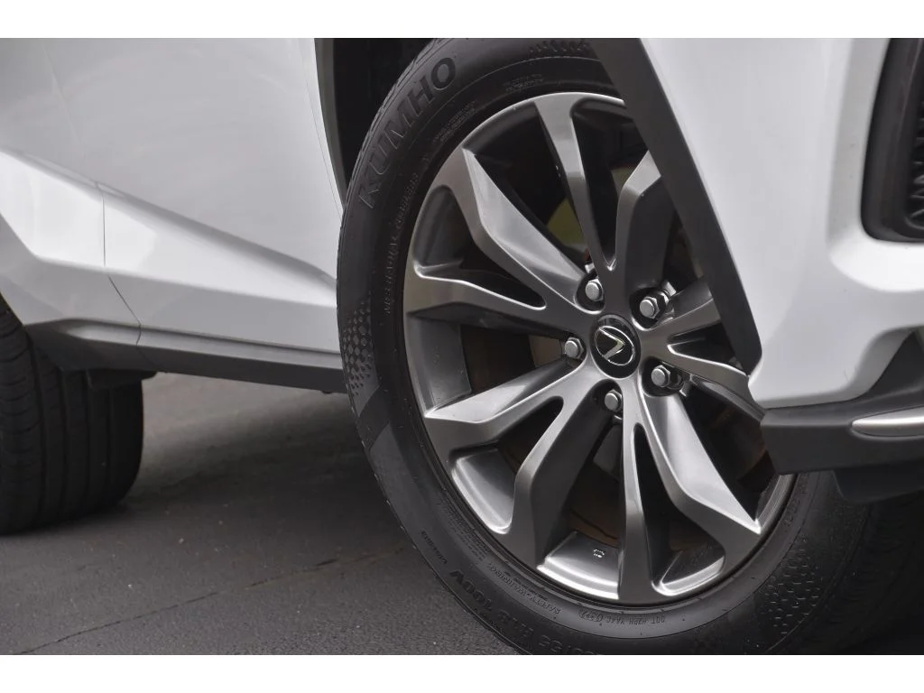 Used 2020 Ultra White Lexus F SPORT image 11