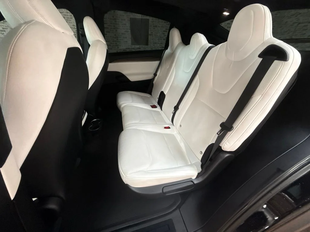 Used 2022 Solid Black Tesla Base image 13