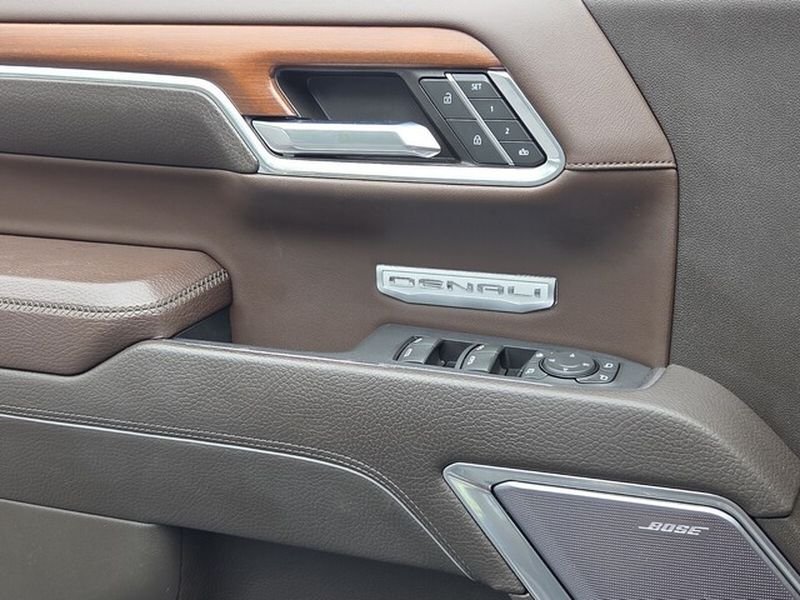 Used 2023 Sterling GMC Denali image 28
