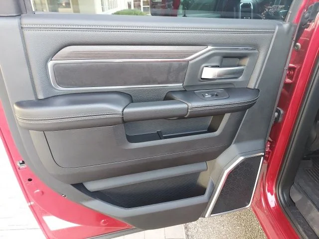New 2026 Molten Red Pearl-Coat Exterior Paint RAM Laramie image 42