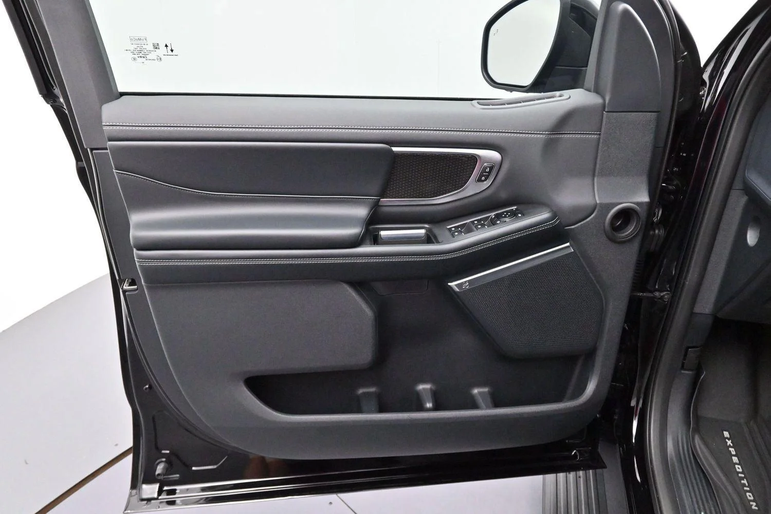 Used 2025 Black Ford Platinum image 16