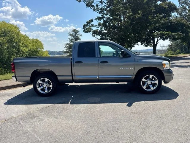 Used 2007 Gray Dodge Laramie image 8