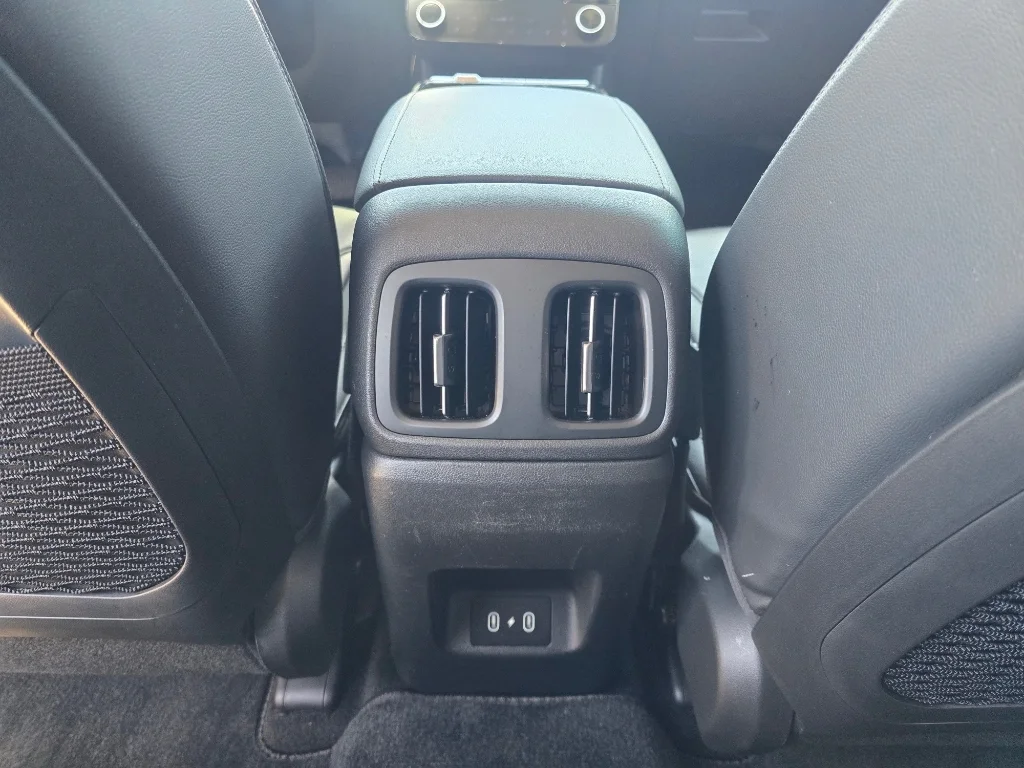 Used 2025 Serenity White Pearl Hyundai Limited image 29