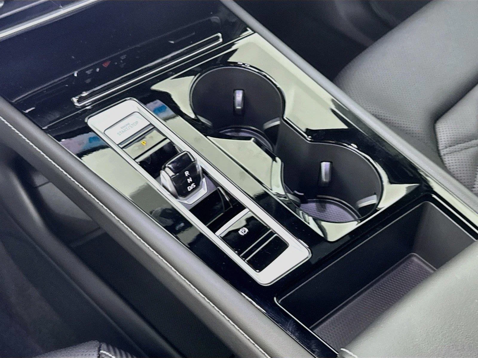 New 2026 Pure Gray Volkswagen 2.0T SE w/Technology image 16