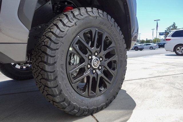 2024 Toyota Tundra SR5 - Photo 8