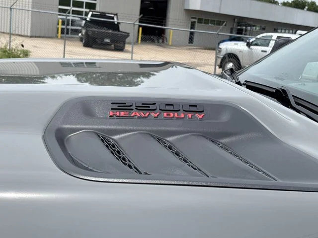 New 2026 Ceramic Gray Clear-Coat Exterior Paint RAM Laramie image 12