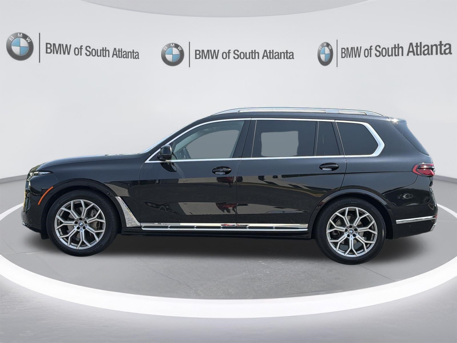 Used 2025 Black Sapphire Metallic BMW xDrive40i image 19