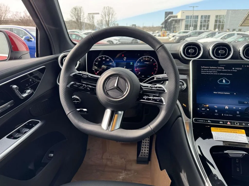 New 2026 Red Mercedes-Benz GLC 300 image 20