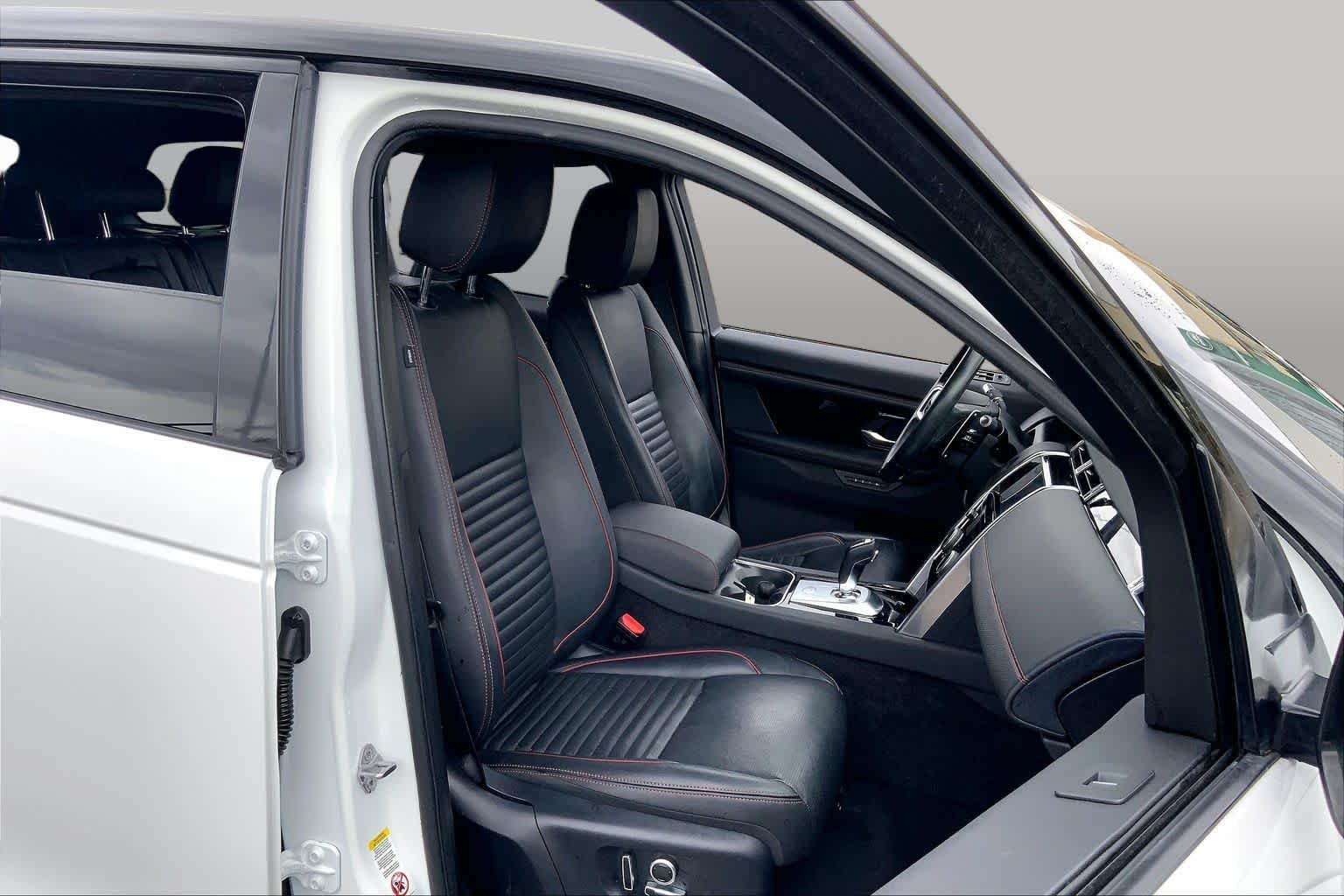 Used 2021 Fuji White Land Rover S R-Dynamic image 8