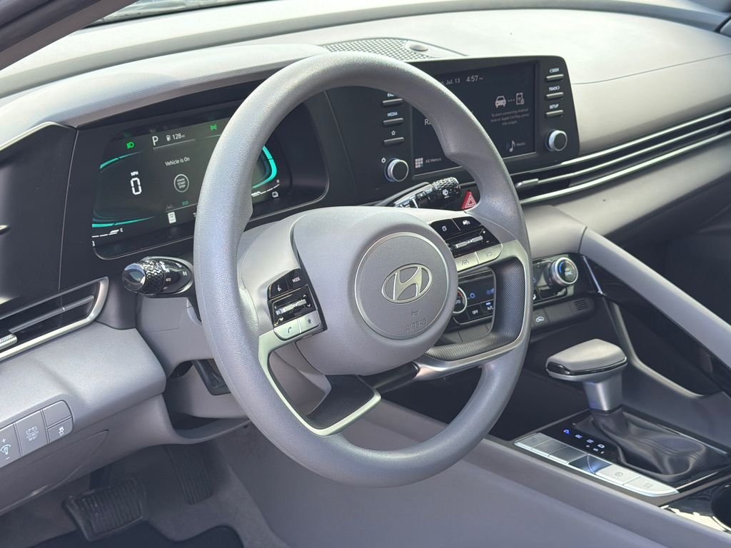 Certified Used 2025 Gray Hyundai Blue image 17
