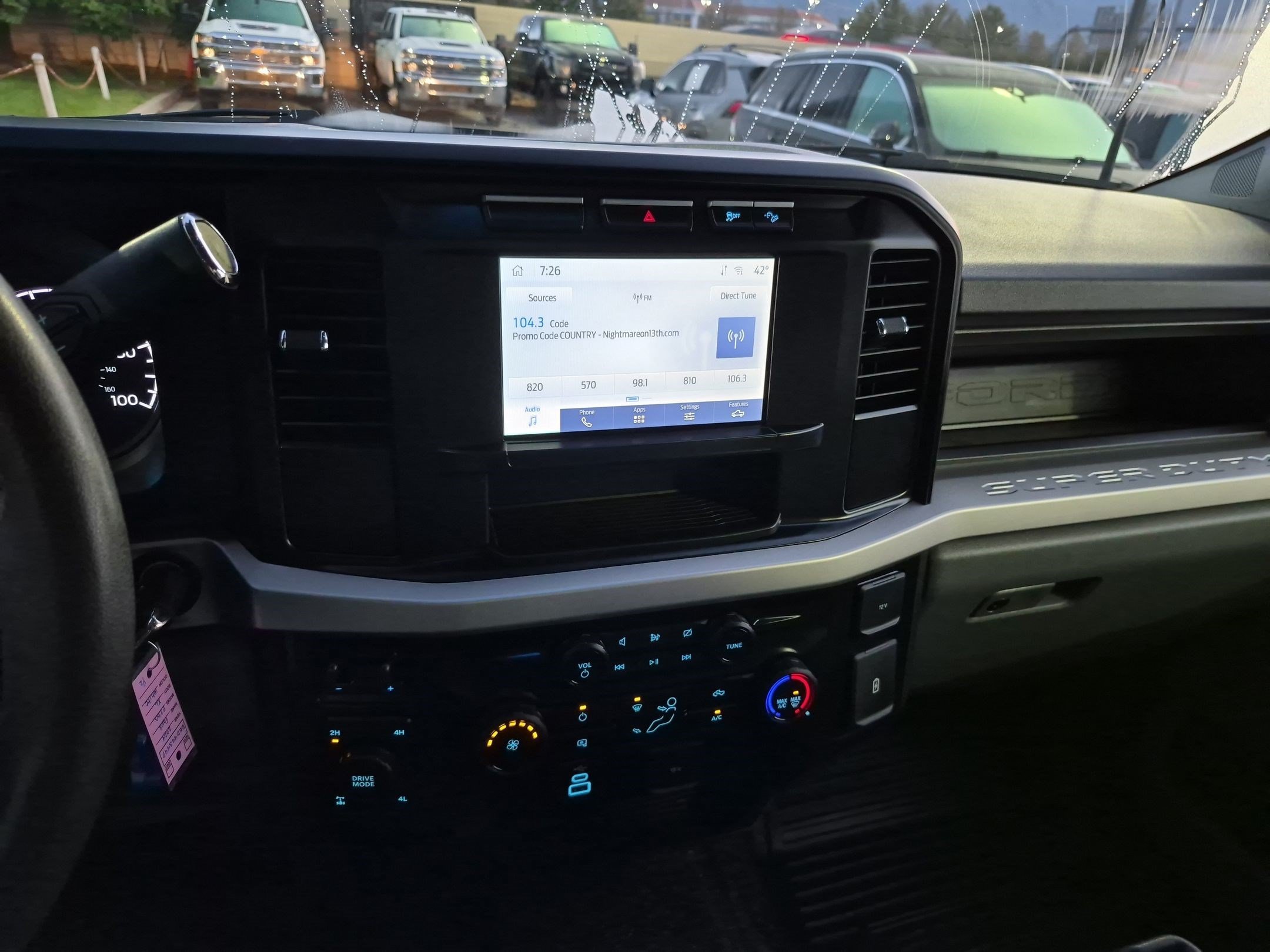 Used 2024 Oxford White Ford XL image 23