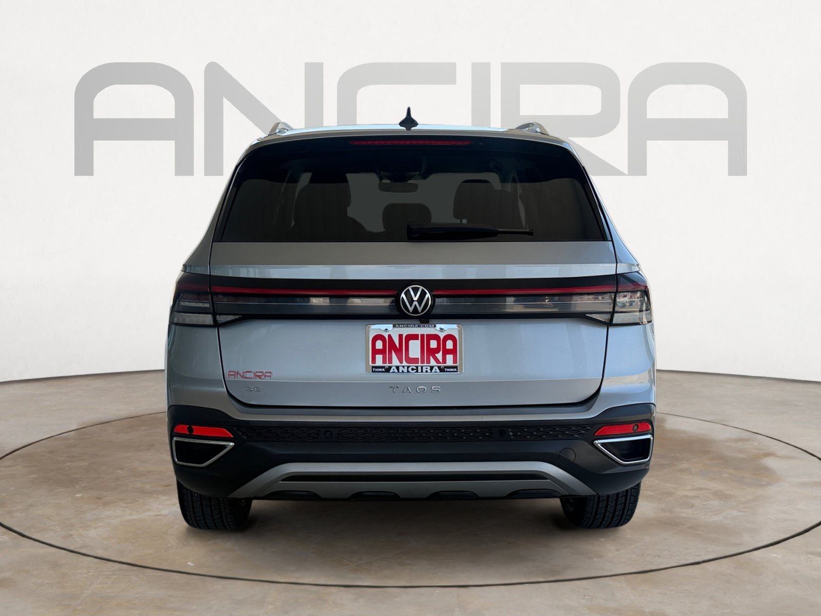 Certified Used 2025 Silver Volkswagen SE image 9