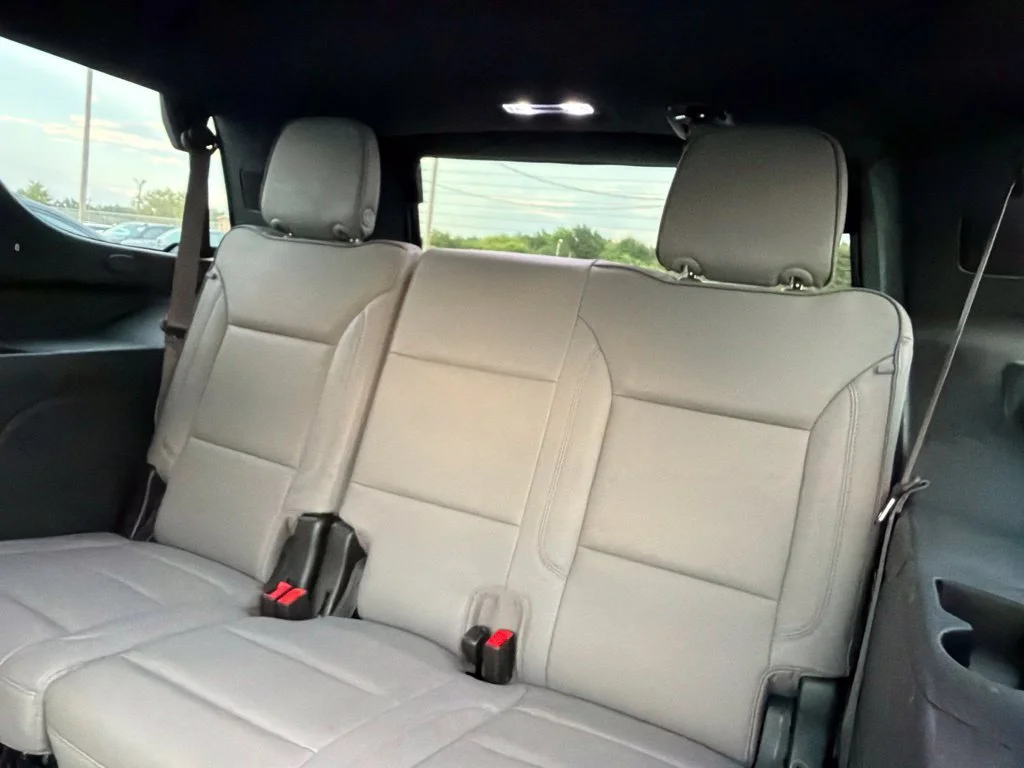 2023 GMC Yukon SLT - Photo 16
