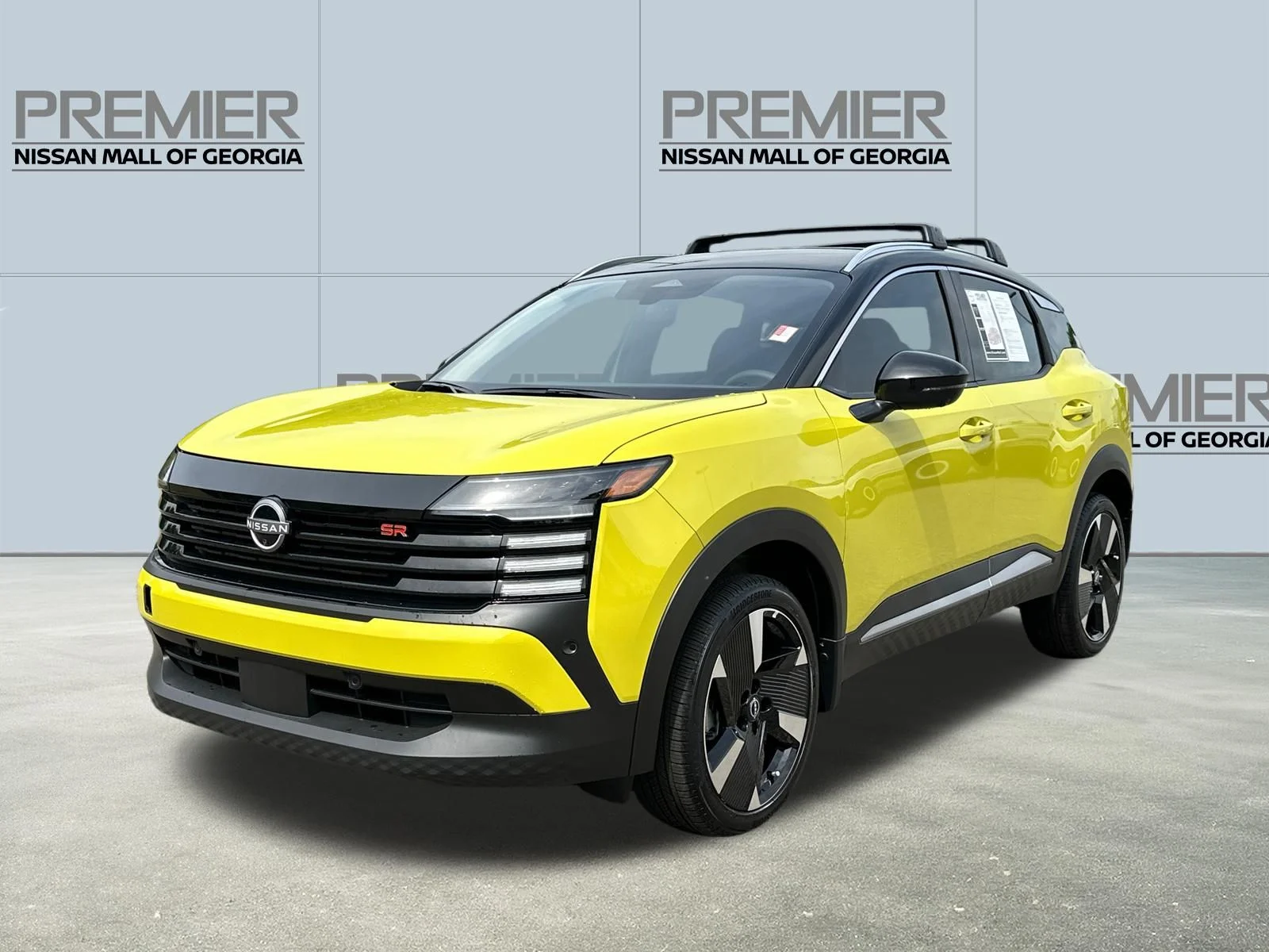 2025 Nissan Kicks 2.0 SR's photo