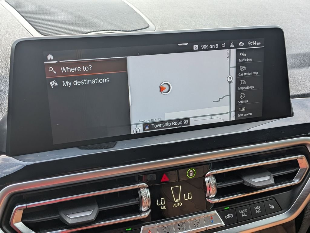 Used 2023  BMW xDrive30i image 14