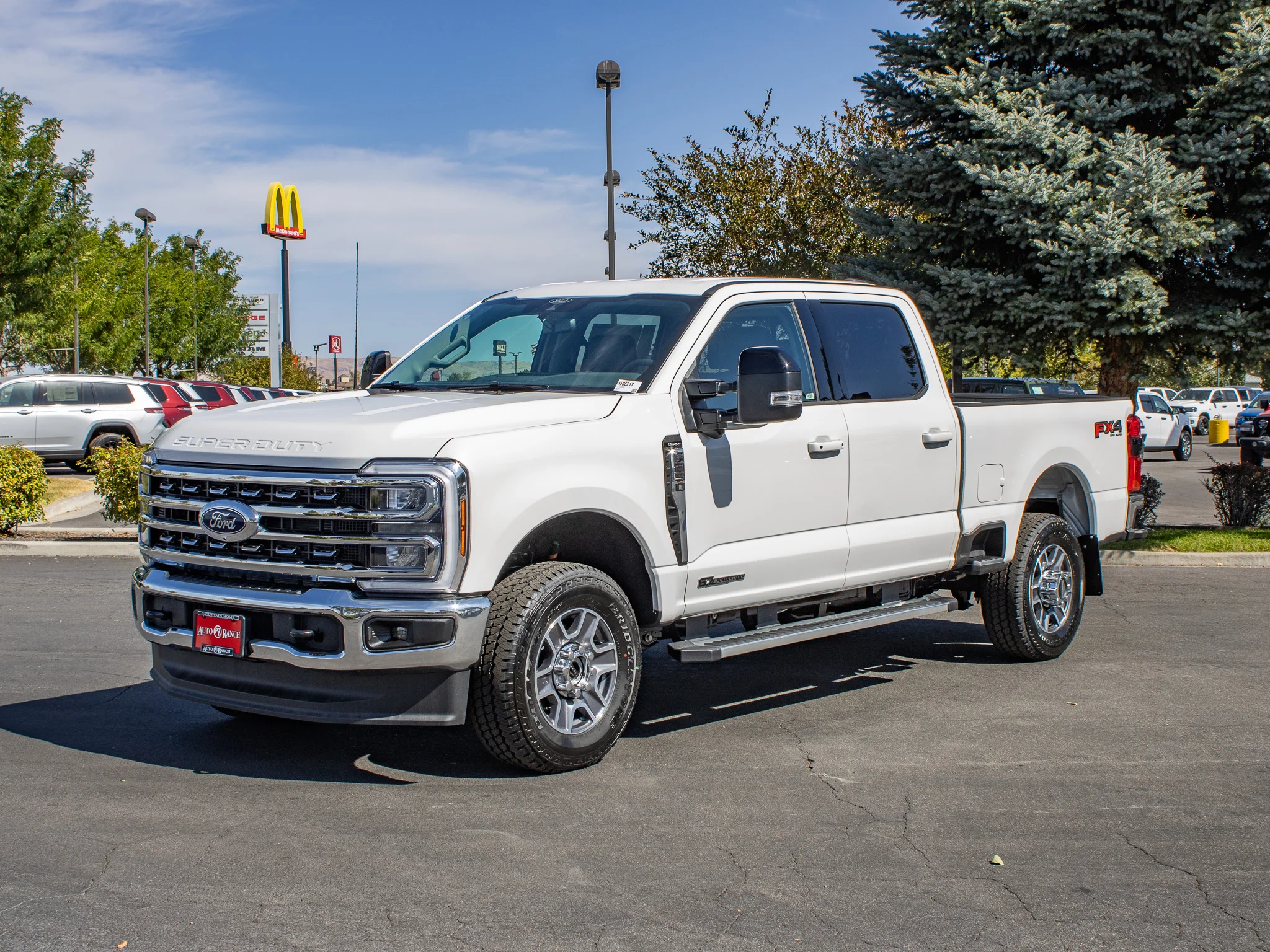 New 2026 Star White Metallic Tri-Coat Ford F-250® Lariat® image 4