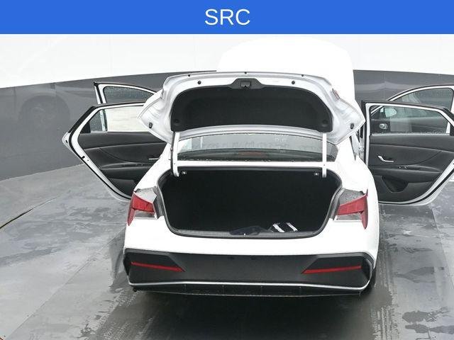 New 2026 White Hyundai SE image 27
