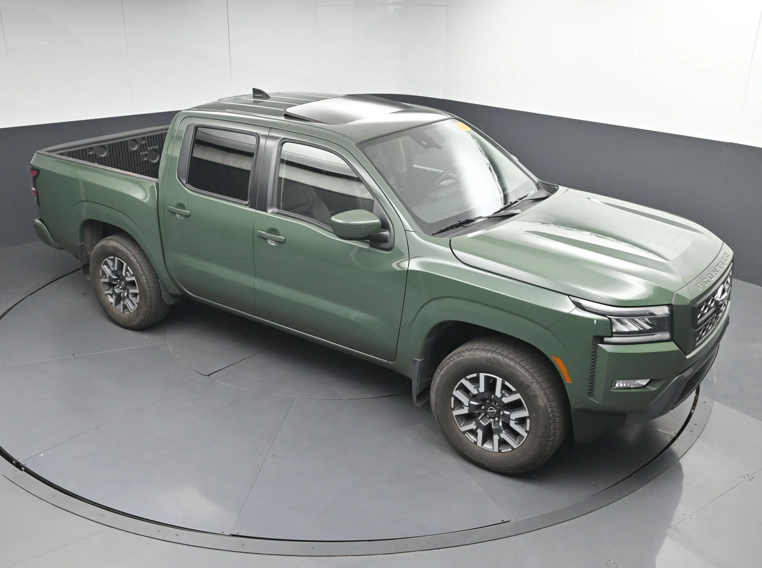 Certified Used 2024 Tactical Green Metallic Nissan SL image 34