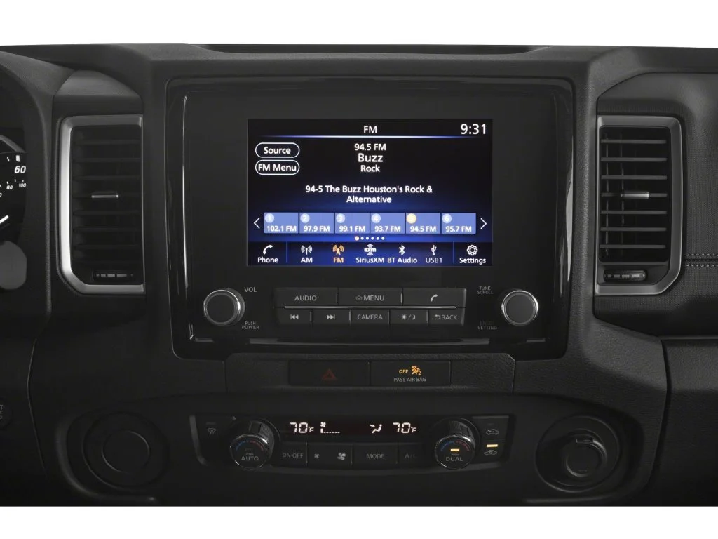 Used 2023 Gray Nissan SV image 7