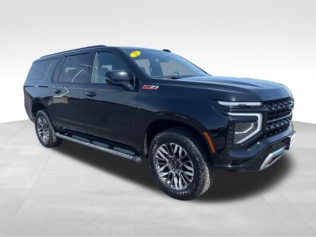Used 2025 Black Chevrolet Z71 image 9