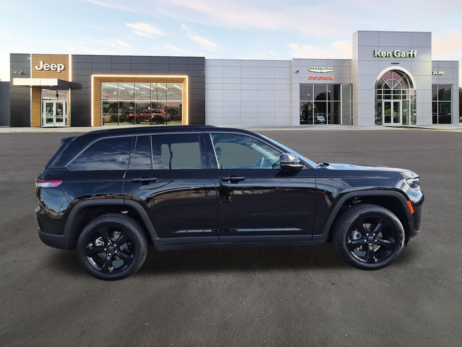 New 2027 High-Gloss Black Paint Jeep Limited Reserve image 3