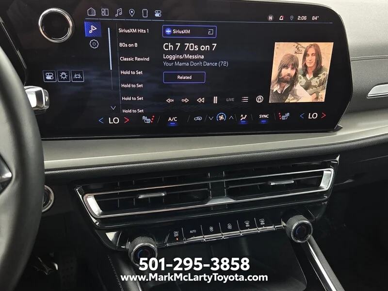 Used 2025 Summit White CHEVROLET FWD 4DR LT W/1LT image 18
