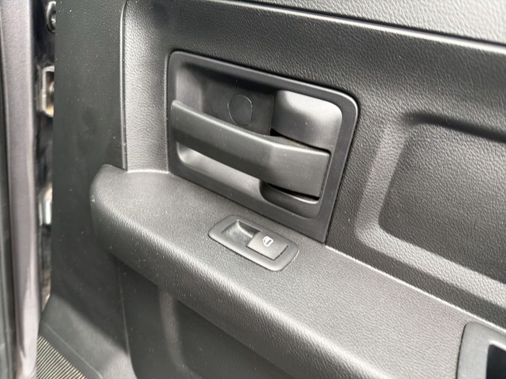 2016 RAM Ram 1500 Pickup Tradesman - Photo 21