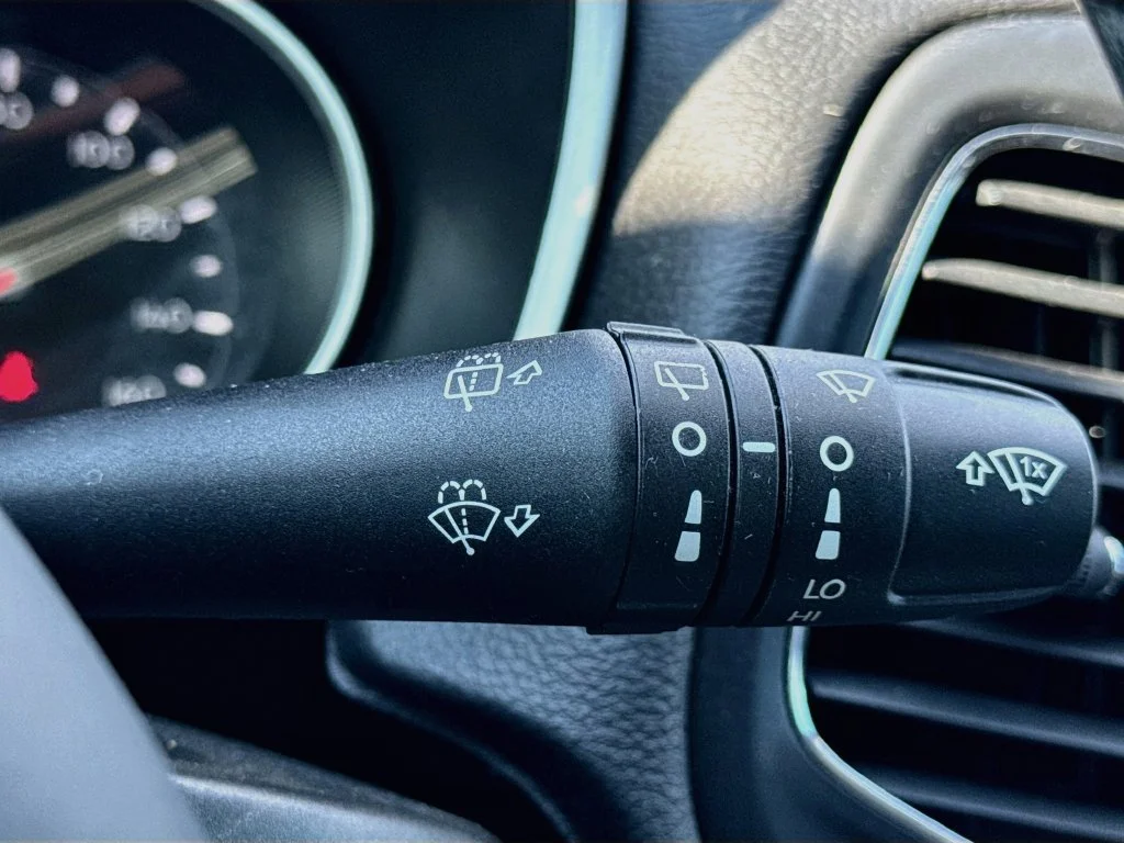 Used 2020 Blue Jeep Latitude image 14