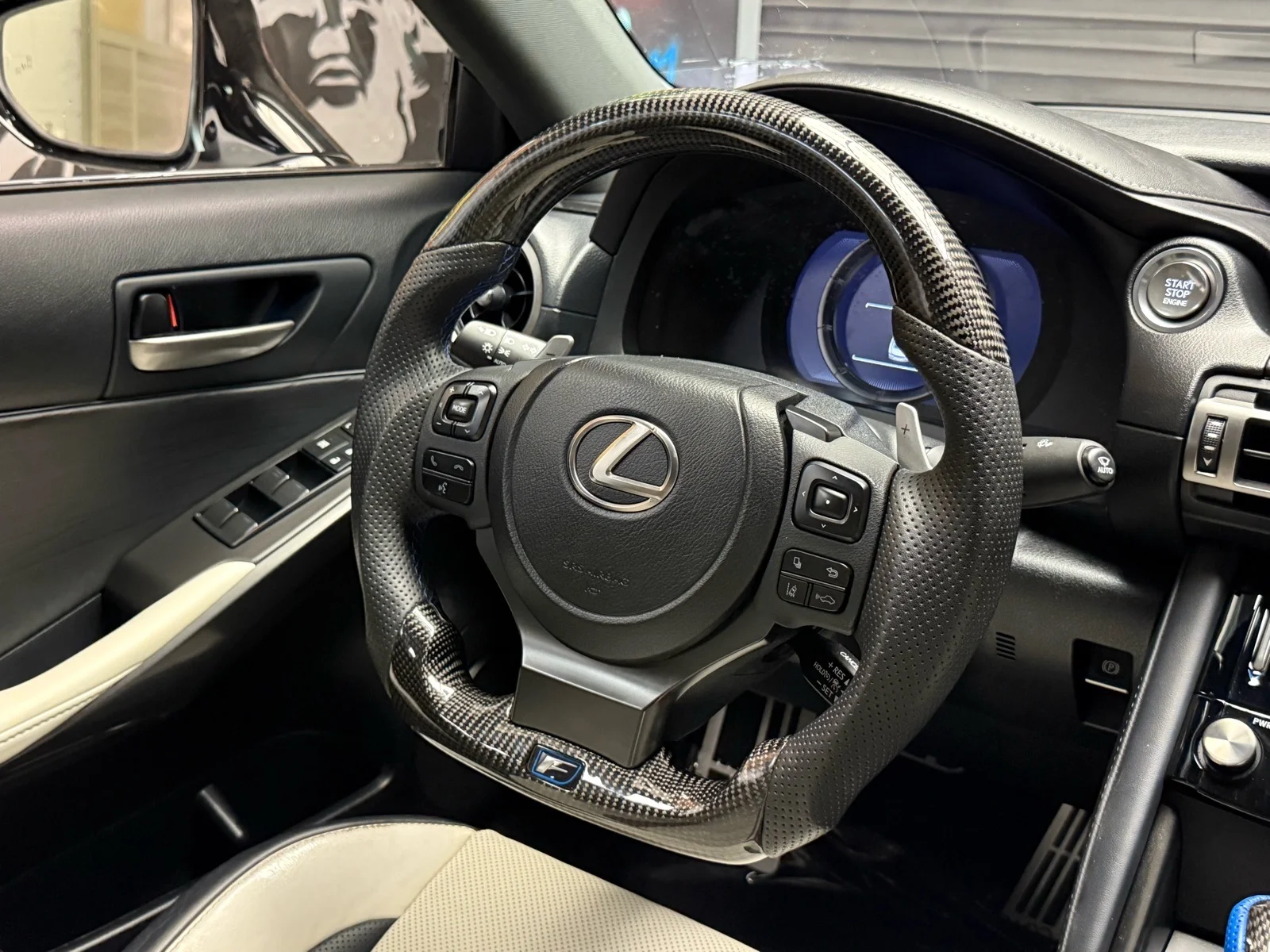 Used 2021 Ultra White (083) Lexus F SPORT image 11