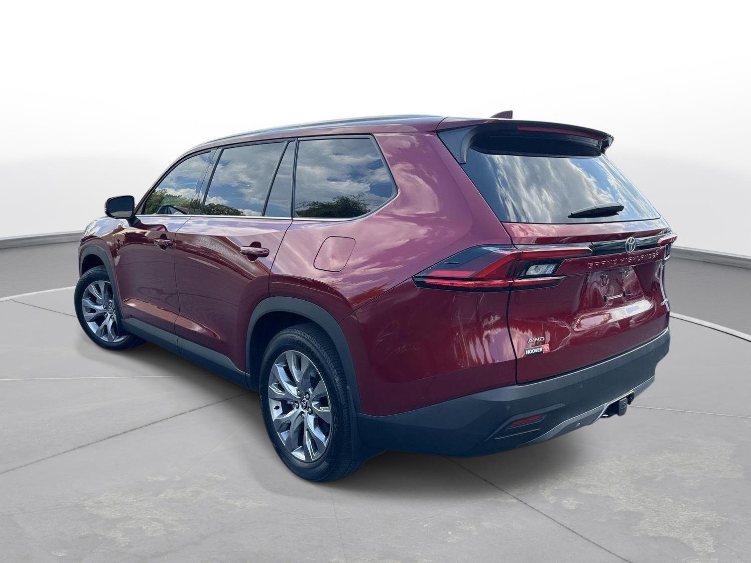 Used 2025 Ruby Flare Pearl Toyota Limited image 8