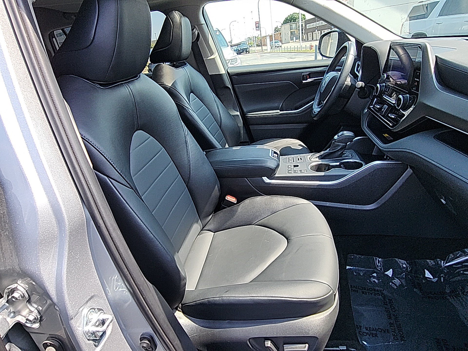 Certified Used 2025 Celestial Silver Metallic Toyota XLE image 35