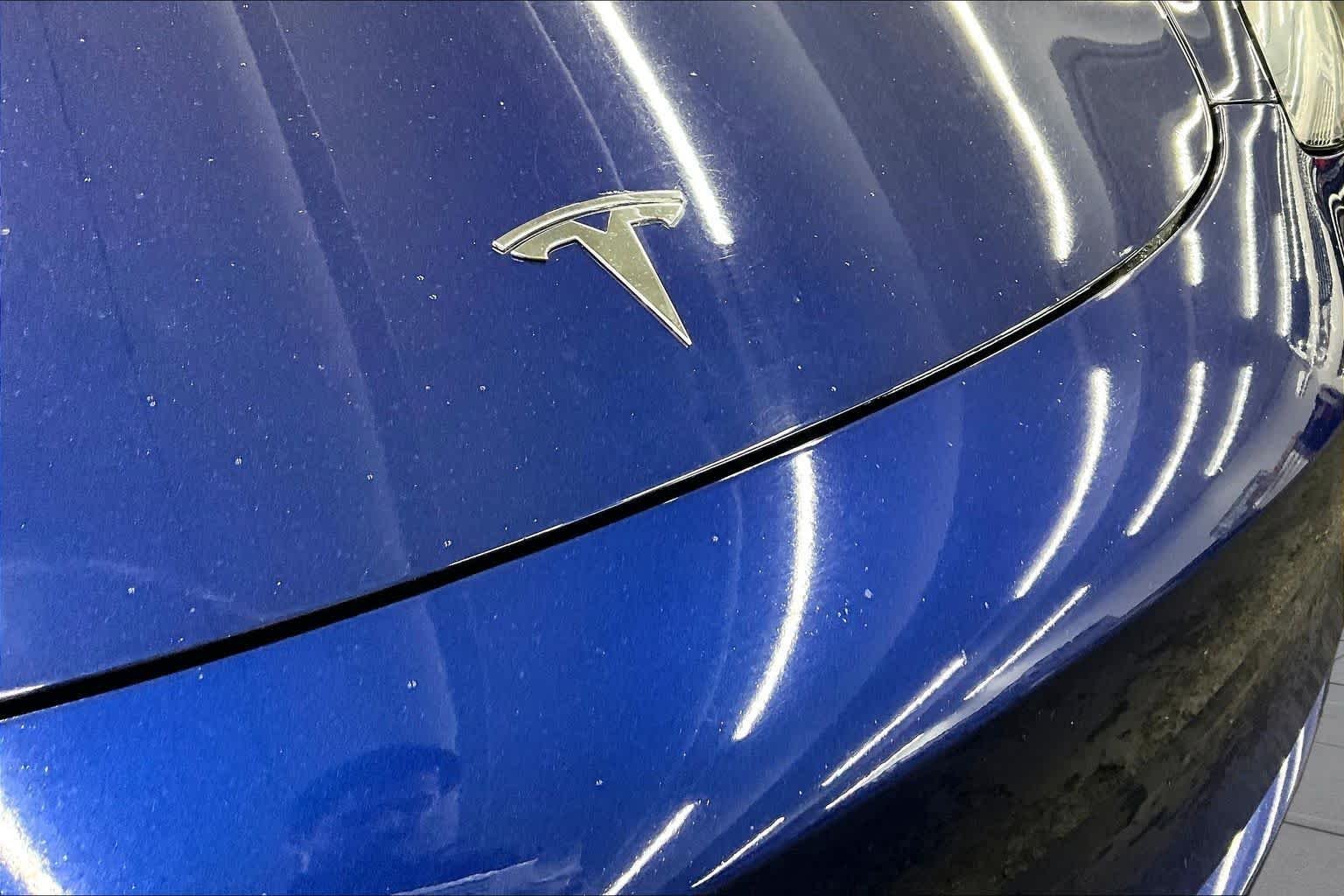 Used 2023 Deep Blue Metallic Tesla  image 29