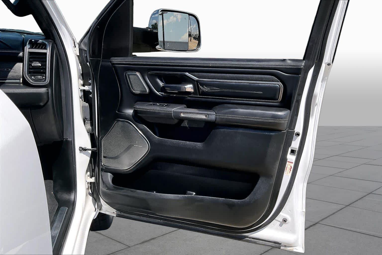 Used 2019 Ivory White Tri-Coat Pearlcoat Ram Limited image 21