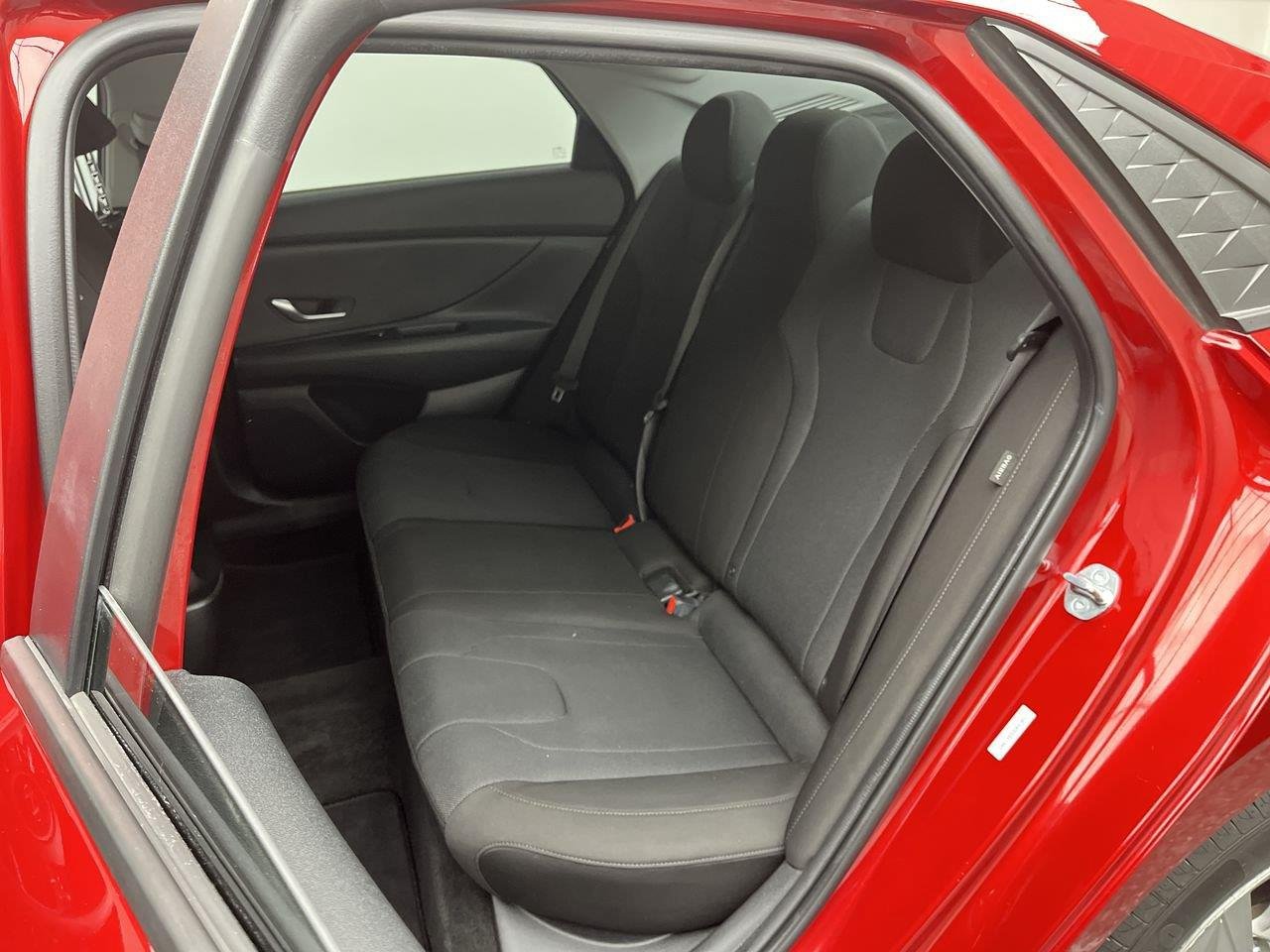 Used 2025 Ultimate Red Hyundai SE image 9