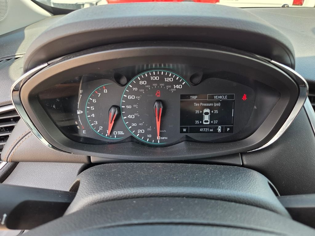 Used 2022 Gray Chevrolet LT image 27