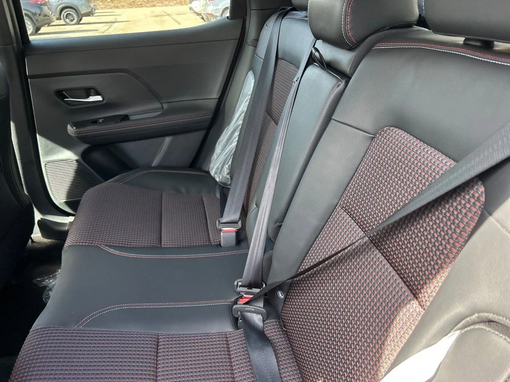 2025 Nissan Kicks SR AWD - Photo 6