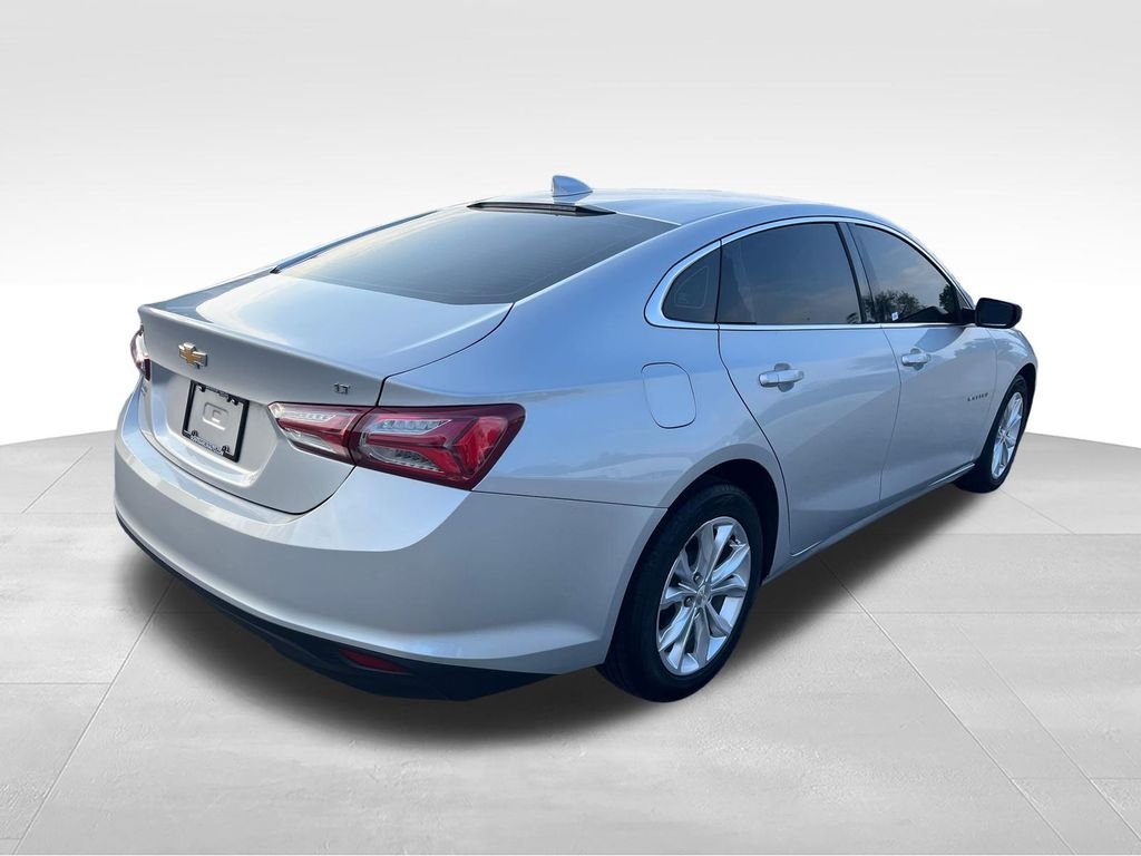 Used 2022 Silver Chevrolet LT image 5