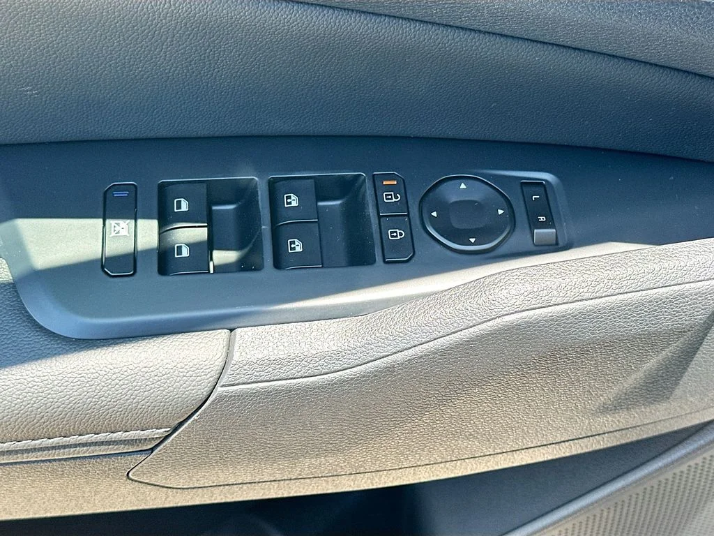 New 2026 Wolf Gray Kia EX image 17