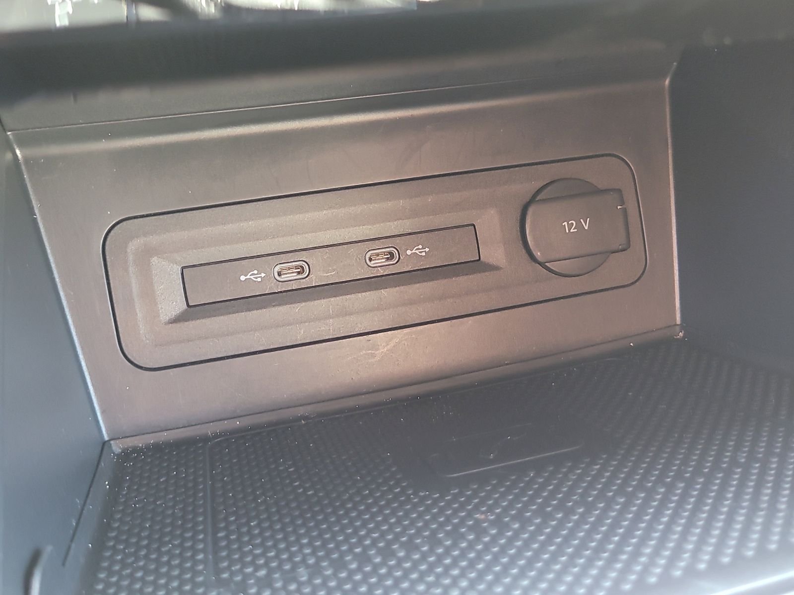 2023 Volkswagen Atlas Cross Sport SE w/Tech - Photo 25